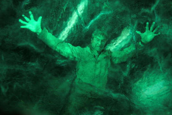 Hal Jordan frozen body scene in the Lanterns premiere